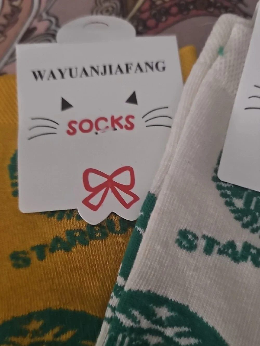 Women’s Crew Socks - White/Green/pink Starbucks Logo Pattern Pink Is Gone   2 Pr